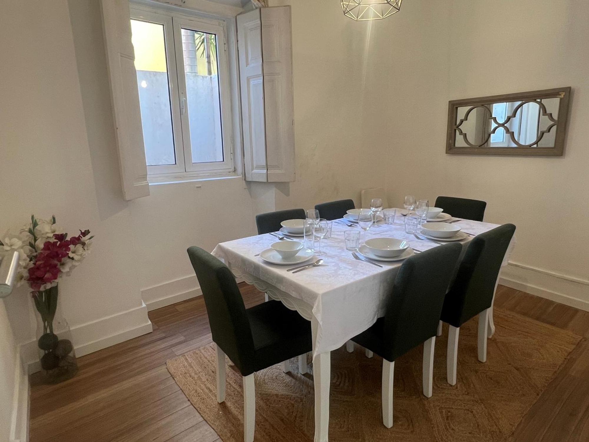 Principe Real - 2 Bedroom Apartment With Terrace リスボン エクステリア 写真