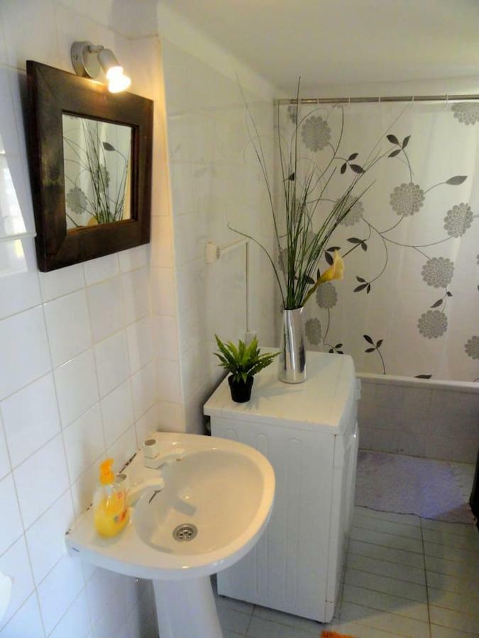 Principe Real - 2 Bedroom Apartment With Terrace リスボン エクステリア 写真