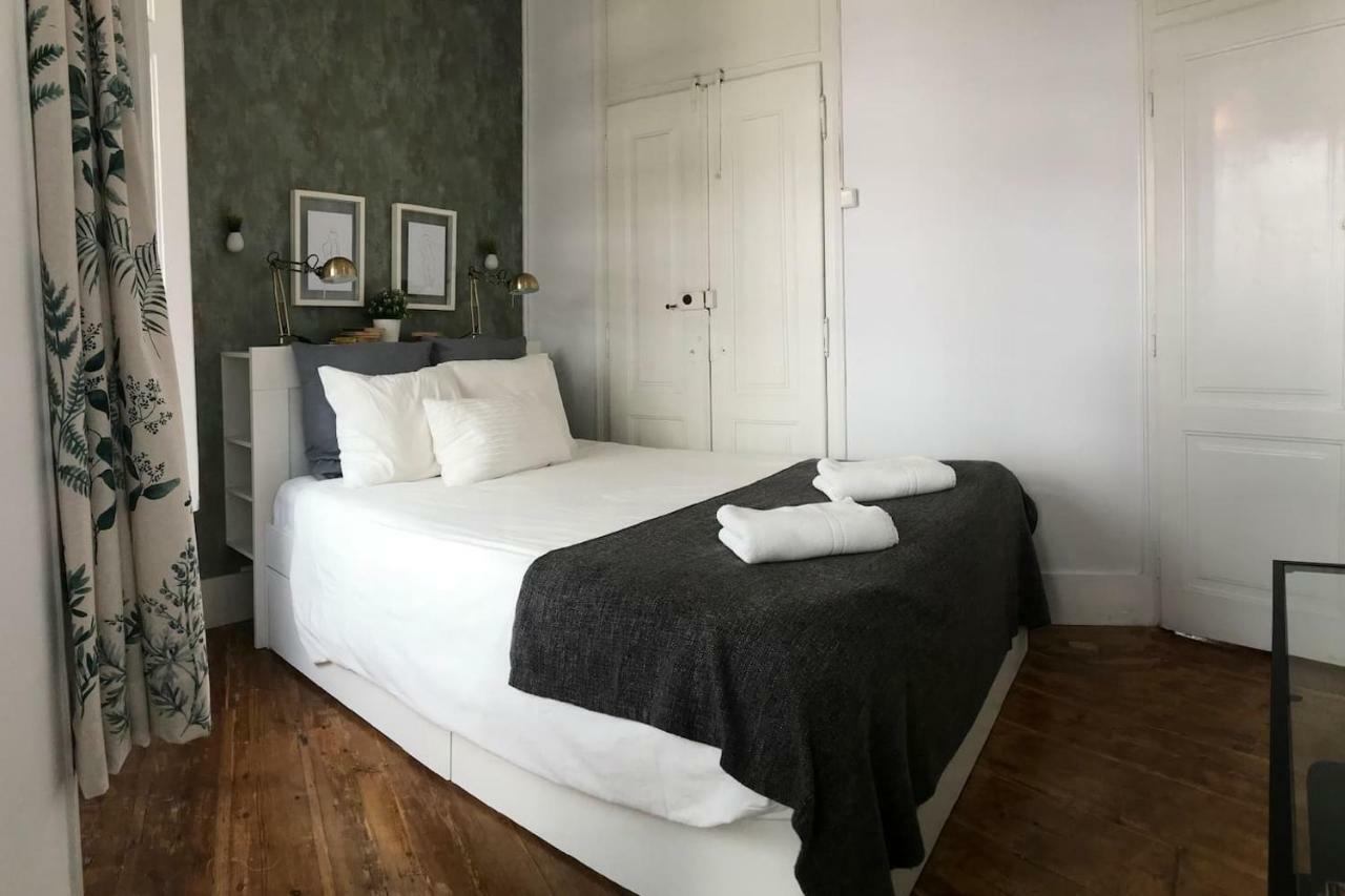 Principe Real - 2 Bedroom Apartment With Terrace リスボン エクステリア 写真